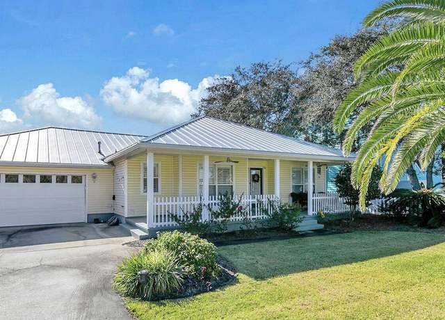 Property at 4488 Luke Ave, Destin, FL 32541, 3 beds, 3 baths