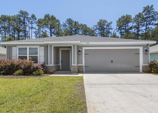 Property at 720 Riverwalk Cir, Freeport, FL 32439, 4 beds, 2 baths