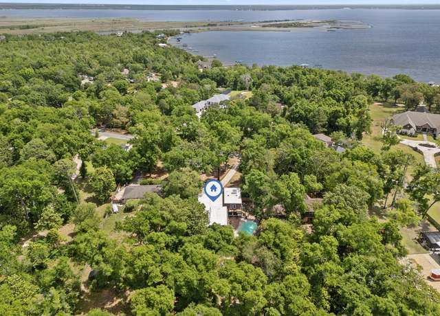 Property at 9955 Noriega Dr, Cantonment, FL 32533, 4 beds, 3.5 baths
