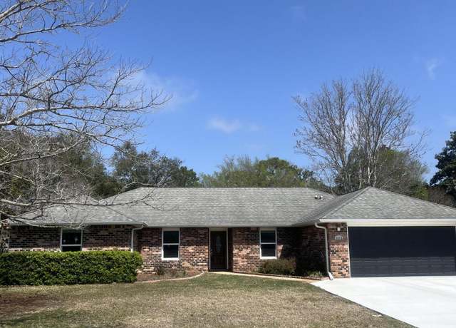 Property at 4417 Southminster Cir, Niceville, FL 32578, 4 beds, 2 baths