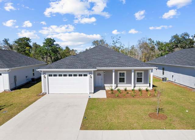 Property at 24 Riverwalk Cir, Freeport, FL 32439, 4 beds, 2 baths