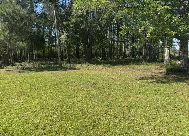 Property at 19121 Us Highway 331, Freeport, FL 32439, 3 beds, 1 bath