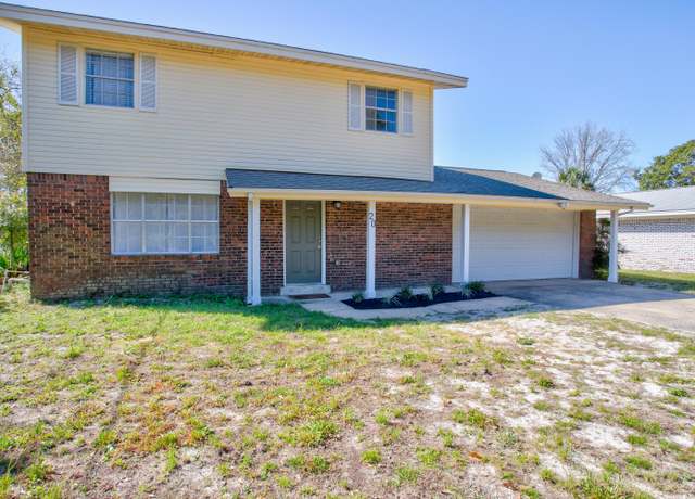 Property at 20 E Casa Loma Dr, Mary Esther, FL 32569, 3 beds, 2.5 baths