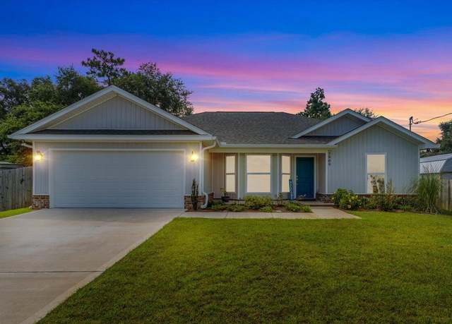Property at 5809 Government Dr, Gulf Breeze, FL 32563, 3 beds, 2 baths