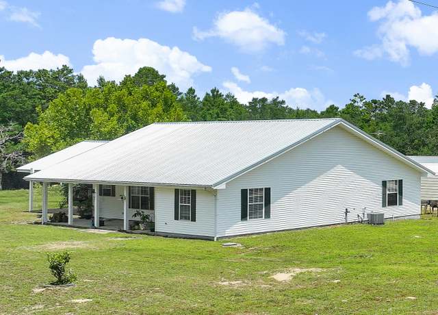 Property at 675 Spring Hill Rd, FL 32433, 3 beds, 2 baths