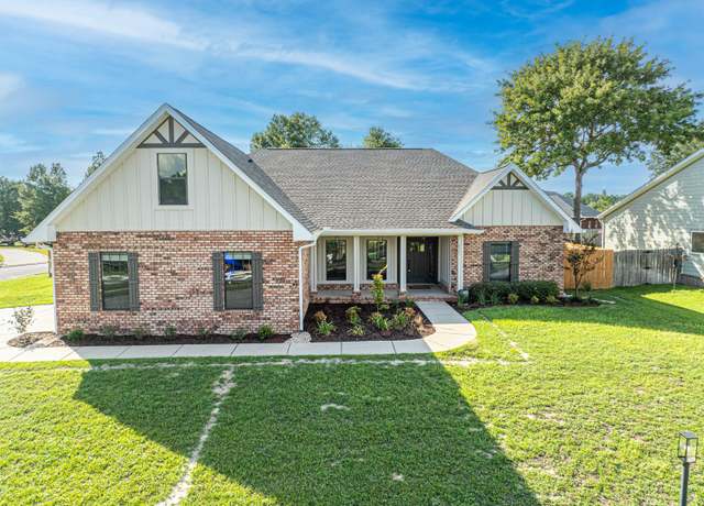 Property at 6301 Antigone Cir, Crestview, FL 32536, 5 beds, 4.5 baths