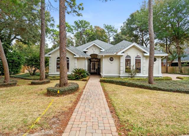 Property at 831 Coldwater Creek Cir, Niceville, FL 32578, 3 beds, 3 baths