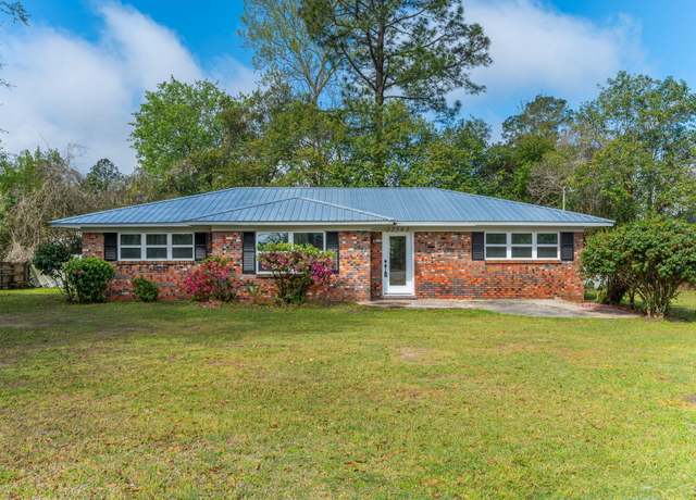 Property at 22543 Hwy 331, Laurel Hill, FL 32567, 3 beds, 2 baths