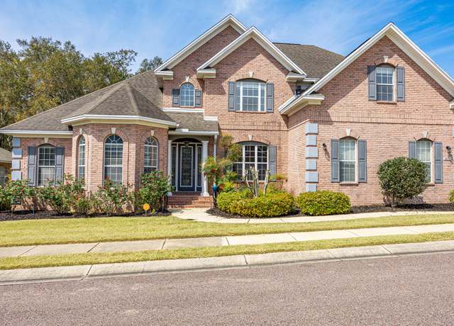 Property at 1050 Roxanna Rd, Fort Walton Beach, FL 32547, 5 beds, 4 baths