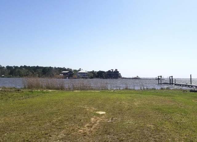 Property at 554 Beatrice Point Rd, Freeport, FL 32439