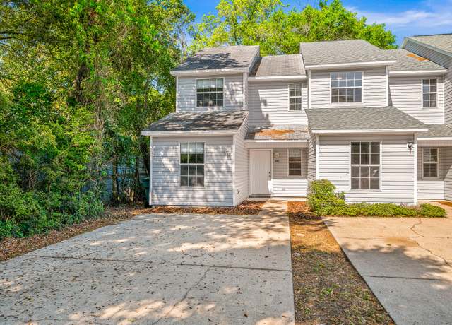 Property at 646 Virginia Oak Ct, Fort Walton Beach, FL 32548, 3 beds, 2 baths
