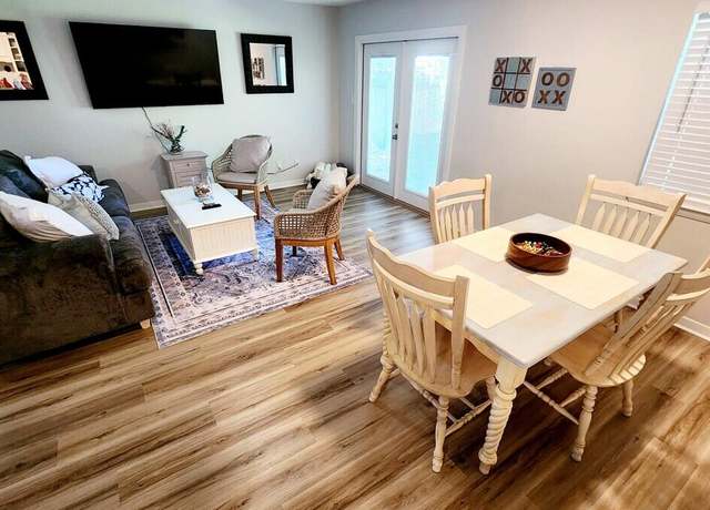 Property at 321 Woodham Ct, Fort Walton Beach, FL 32547, 2 beds, 2 baths