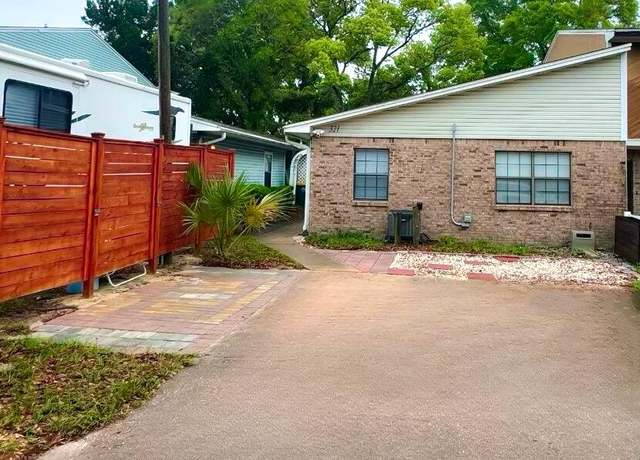 Property at 321 Woodham Ct, Fort Walton Beach, FL 32547, 2 beds, 2 baths