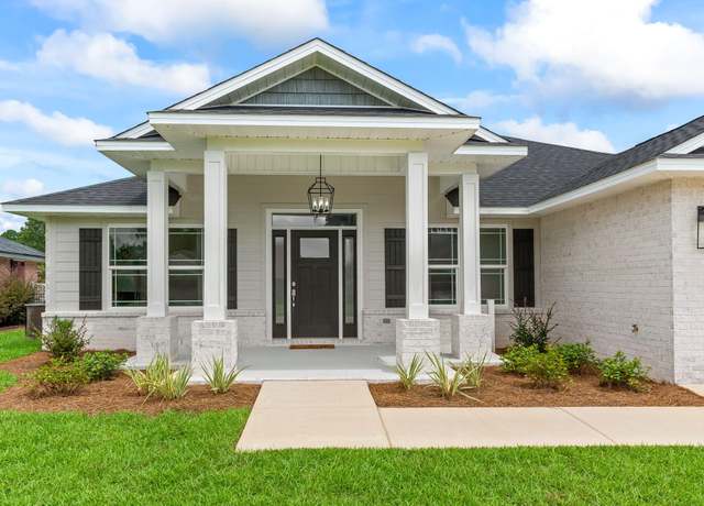 Property at 9993 Parker Lake Cir, Navarre, FL 32566, 5 beds, 3 baths