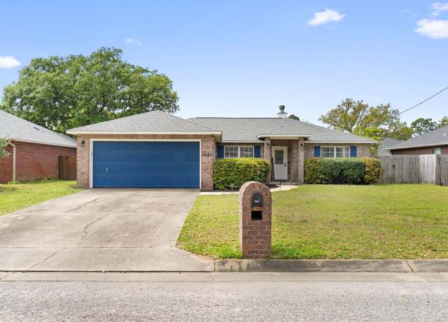 Property at 2657 Hidden Estates Cir, Navarre, FL 32566, 3 beds, 2 baths