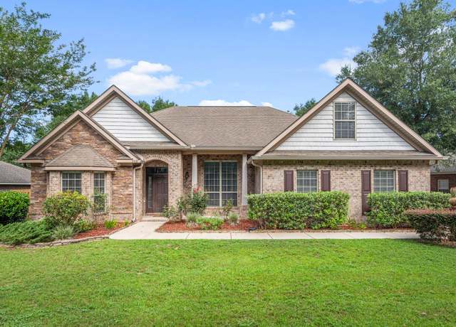 Property at 208 Foxchase Way, Crestview, FL 32536, 4 beds, 2 baths