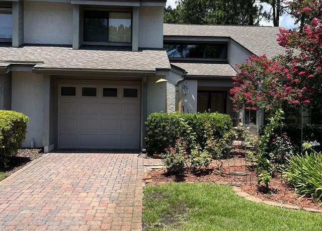 Property at 129 Gleneagles Dr, Niceville, FL 32578, 3 beds, 2.5 baths