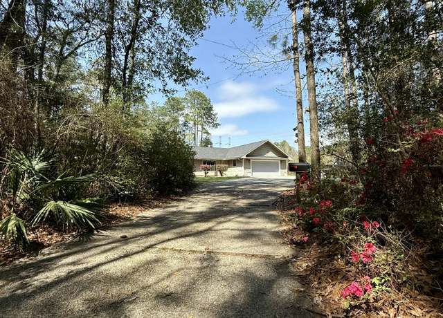 Property at 4610 Antioch Rd, Crestview, FL 32536, 5 beds, 3.5 baths