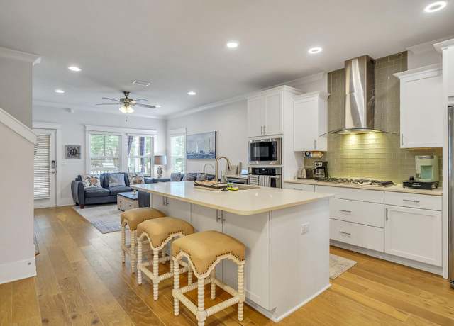 Property at 386 Grande Pointe Cir, Inlet Beach, FL 32461, 4 beds, 3.5 baths