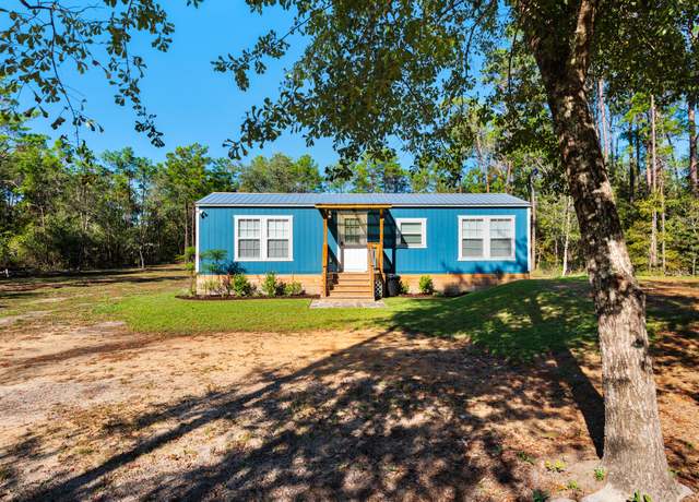 Property at 156 McCloud Rd, Freeport, FL 32439, 1 bed, 1 bath