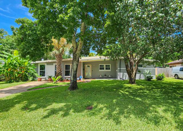Property at 320 NE Stacy Cir, Fort Walton Beach, FL 32548, 3 beds, 1.5 baths