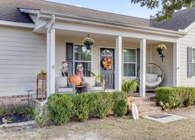 Property at 5255 Mount Olive Rd, Crestview, FL 32539, 3 beds, 2.5 baths