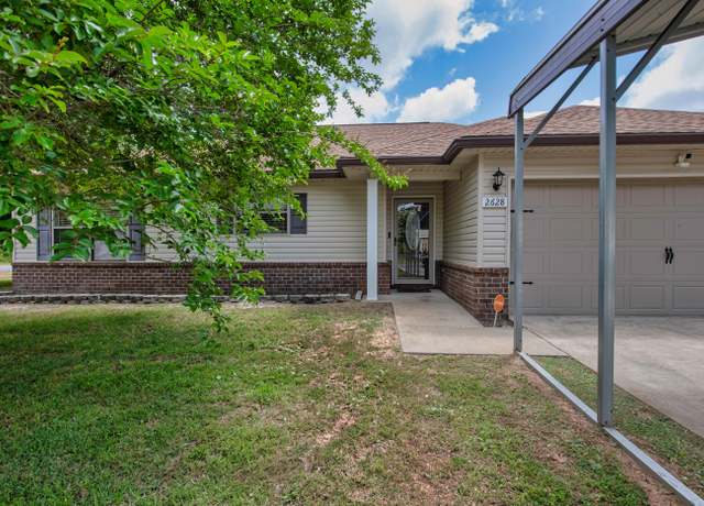 Property at 2628 Salamanca St St, Navarre, FL 32566, 3 beds, 2 baths