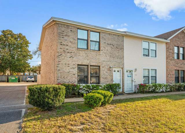 Property at 114 4th Ave, Shalimar, FL 32579, 3 beds, 3 baths