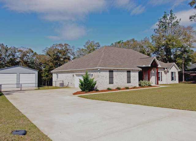 Property at 1993 Hidden Springs Dr, Baker, FL 32531, 4 beds, 2.5 baths