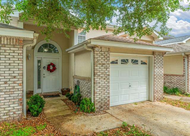 Property at 529 Taylor Cir, Fort Walton Beach, FL 32547, 2 beds, 2.5 baths