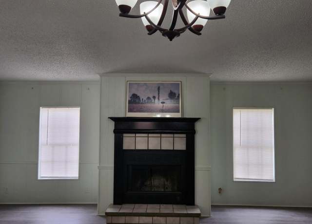 Property at 458 Royal Palm Ave, FL 32433, 3 beds, 2 baths