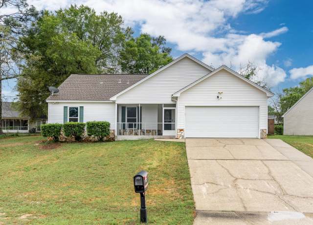 Property at 102 Mill Pond Cv, Crestview, FL 32539, 4 beds, 3 baths