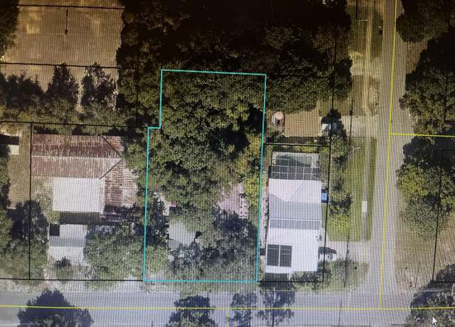 Property at 209 SE First St, Fort Walton Beach, FL 32548, 2 beds, 1 bath