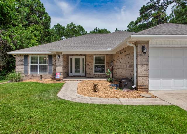 Property at 2004 Everglades Dr, Navarre, FL 32566, 4 beds, 3 baths