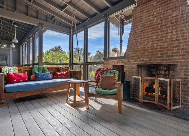 Property at 11 Woodland Dr, Santa Rosa Beach, FL 32459, 3 beds, 3.5 baths