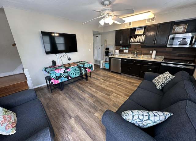 Property at 683 Nautilus Court Ct #100, Fort Walton Beach, FL 32548, 2 beds, 1.5 baths