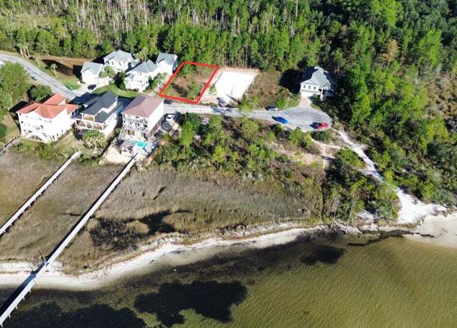 Property at 227 Tecumseh Ln, Mary Esther, FL 32569