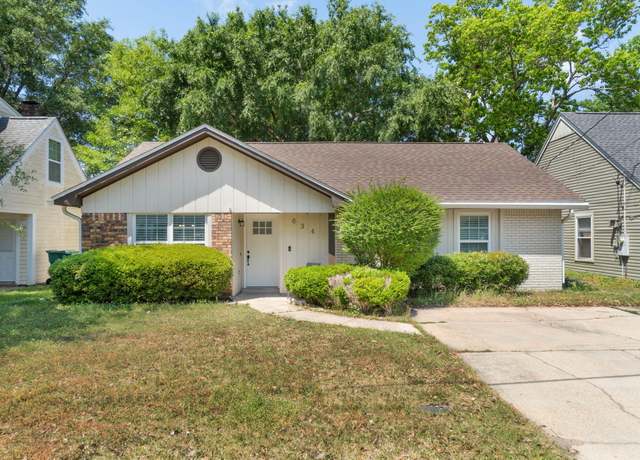 Property at 634 LLoyd St St, Fort Walton Beach, FL 32547, 3 beds, 2 baths