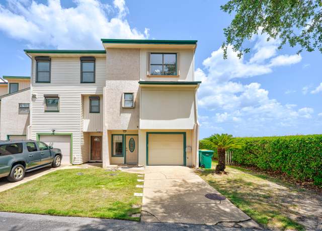 Property at 810 Eglin Pkwy #1, Fort Walton Beach, FL 32547, 3 beds, 4 baths