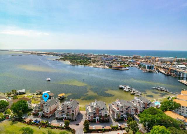Property at 240 SE Brooks St Unit E301, Fort Walton Beach, FL 32548, 3 beds, 2.5 baths