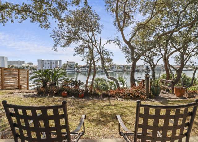 Property at 708 Harbor Blvd, Destin, FL 32541, 4 beds, 3.5 baths