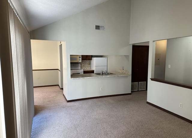Property at 132 SE Elm Ave Unit 1A, Fort Walton Beach, FL 32548, 2 beds, 1 bath
