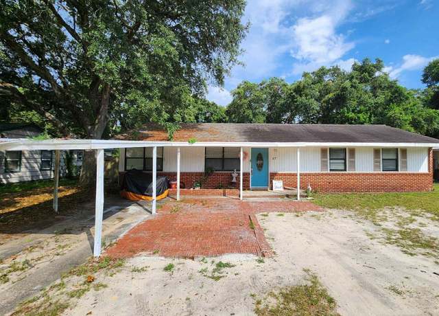 Property at 27 Miller St, Fort Walton Beach, FL 32547, 4 beds, 2 baths