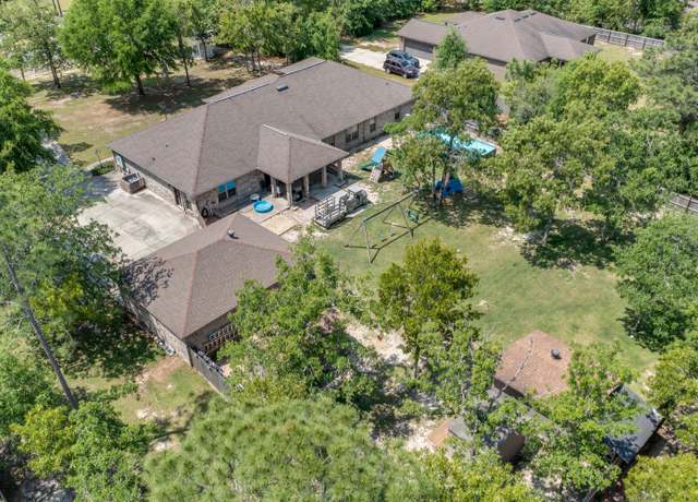 Property at 6444 Welannee Blvd, Laurel Hill, FL 32567, 6 beds, 4 baths
