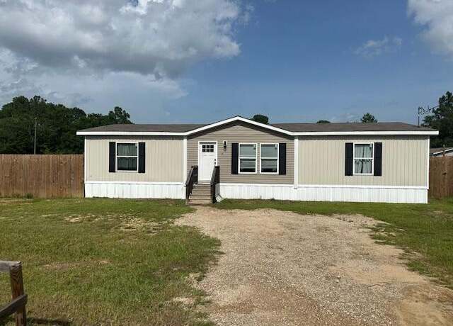 Property at 505 Woodlands Blvd, FL 32433, 3 beds, 2 baths