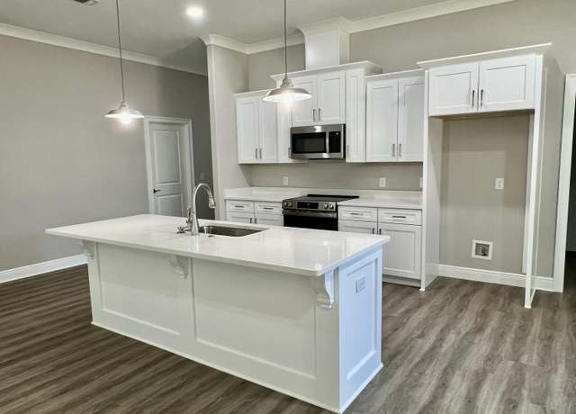 Property at 8417 Sevilla St, Navarre, FL 32566, 3 beds, 2 baths