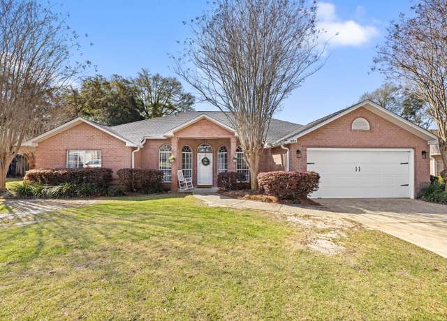 Property at 1405 Mark Twain Ct, Niceville, FL 32578, 4 beds, 3 baths
