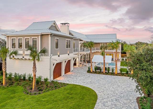 Property at 56 Pelican Glide Ln, Seacrest, FL 32461, 8 beds, 7.5 baths