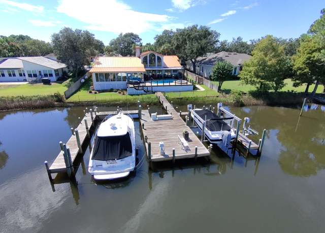 Property at 66 Indian Bayou Dr, Destin, FL 32541, 3 beds, 3.5 baths
