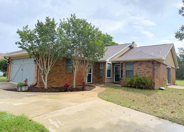 Property at 1033 Boulevard De La Parisienne, Mary Esther, FL 32569, 3 beds, 2 baths